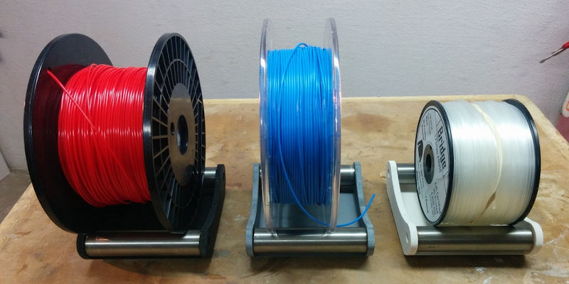 The Simple Universal spool holder holding different sized filaments